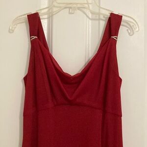 Elegant Red Sleeveless Gown